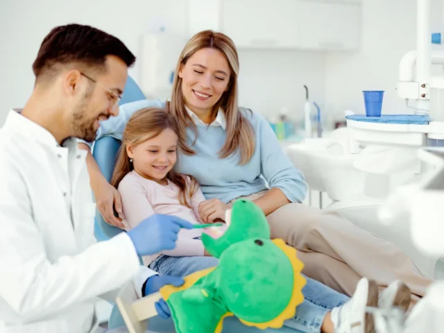 Wizyta adaptacyjna u dentysty dziecięcego w Łodzi